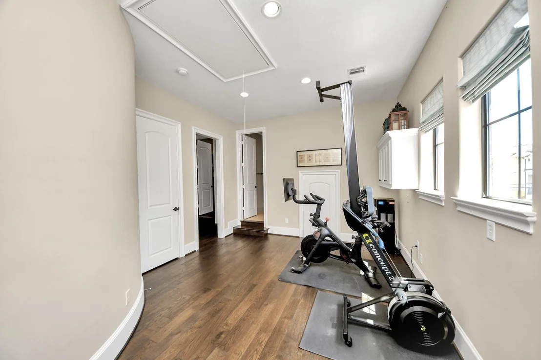 Photo of 1202 Gross Street