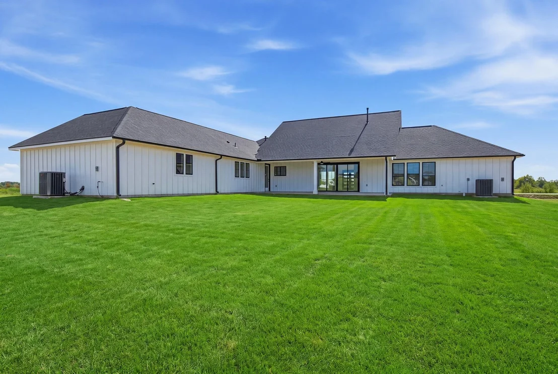 Photo of 11908 Roesler