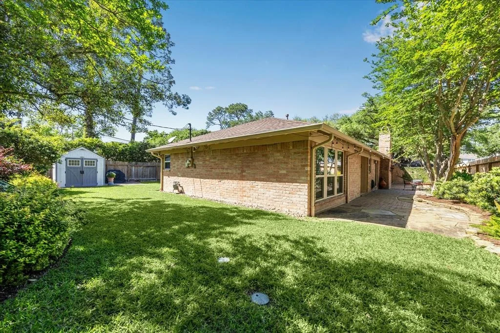 Photo of 10031 Olympia Drive