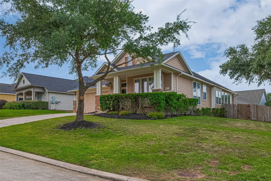Photo of 2500 Amy Lee Drive