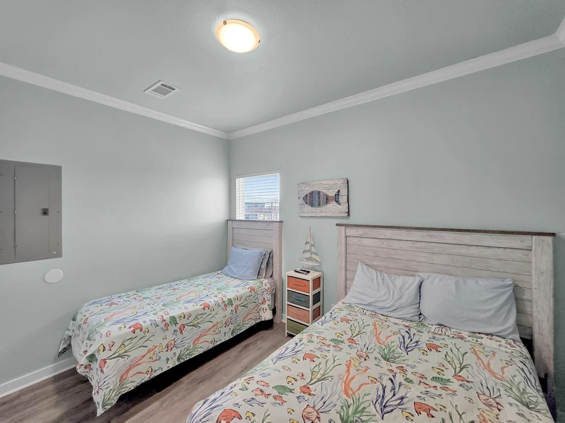 Photo of 962 Surfside Drive