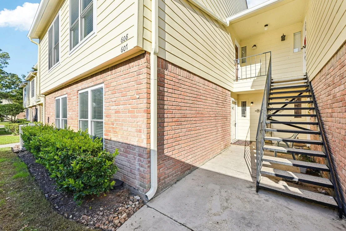 Photo of Unit 607 at 14515 Wunderlich Drive