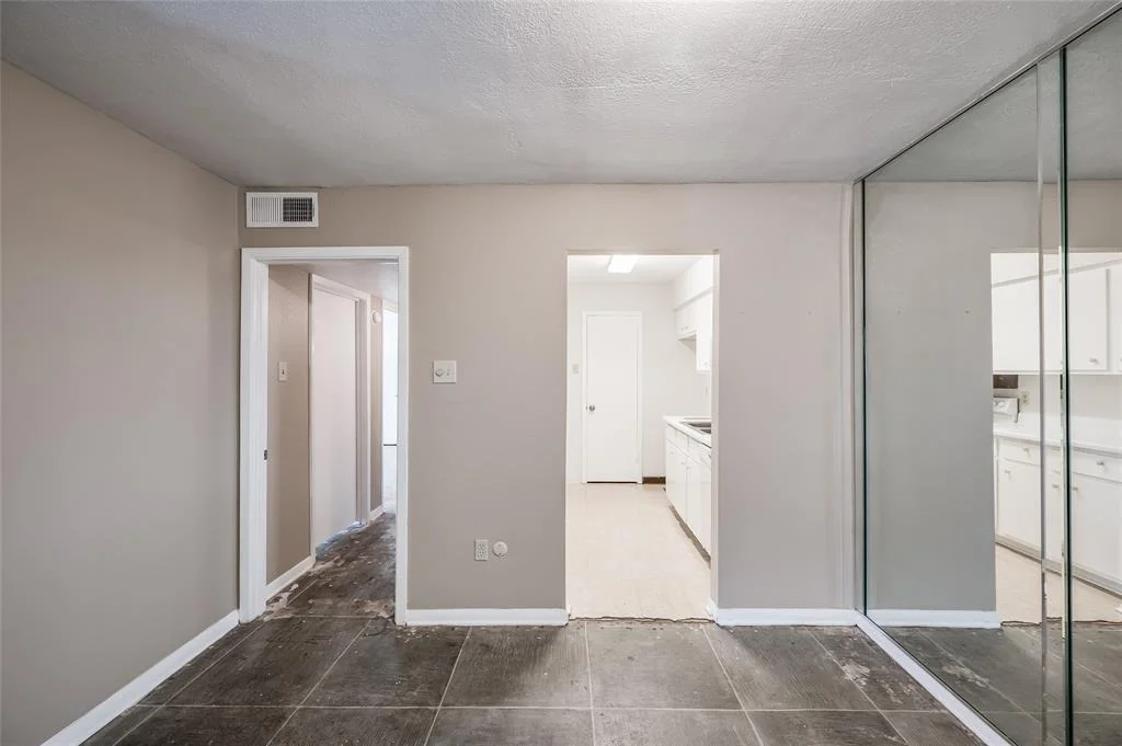 Photo of Unit 7 at 7575 Katy Freeway