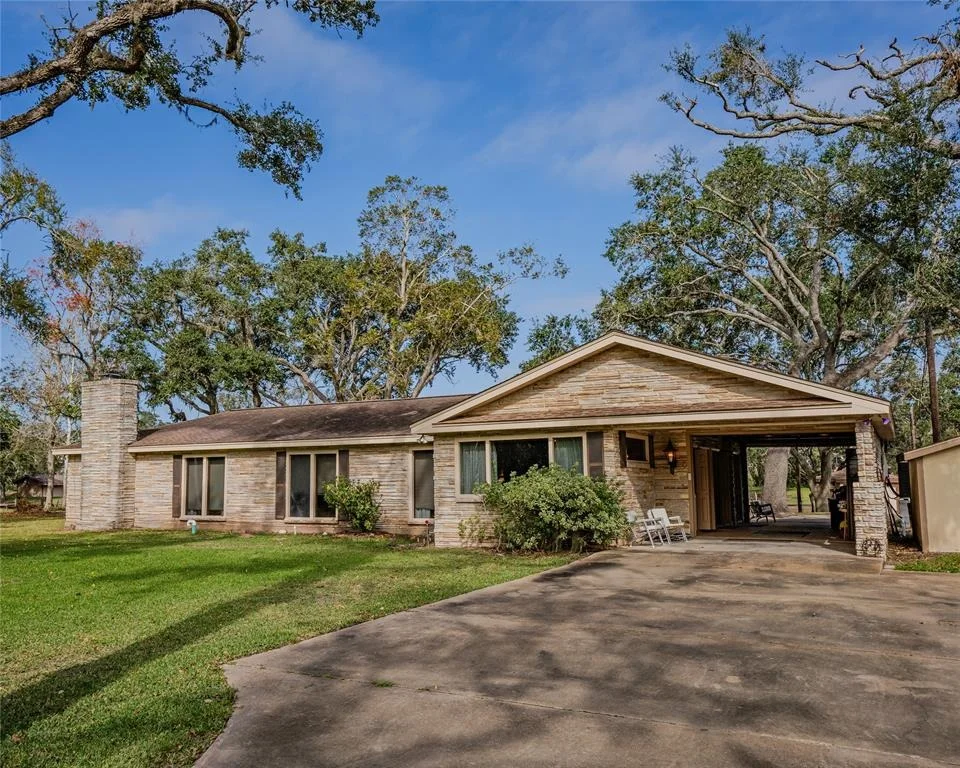 Photo of 664 County Road 297
