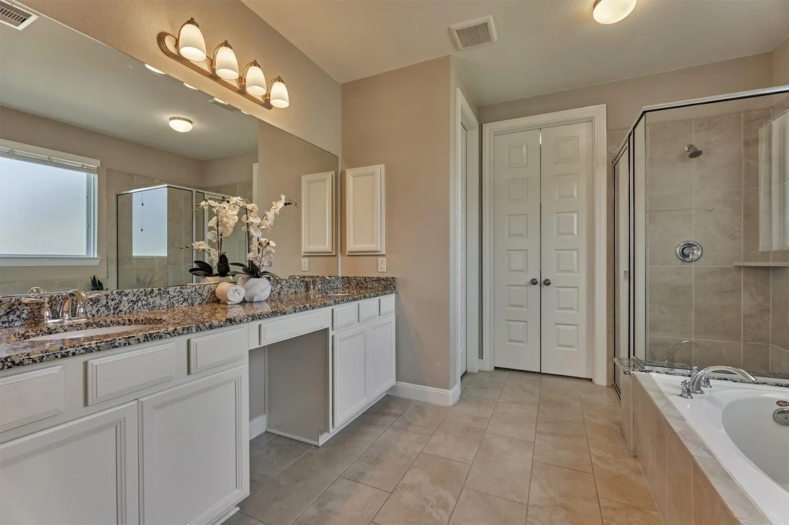 Photo of 4043 Steep Woods Drive