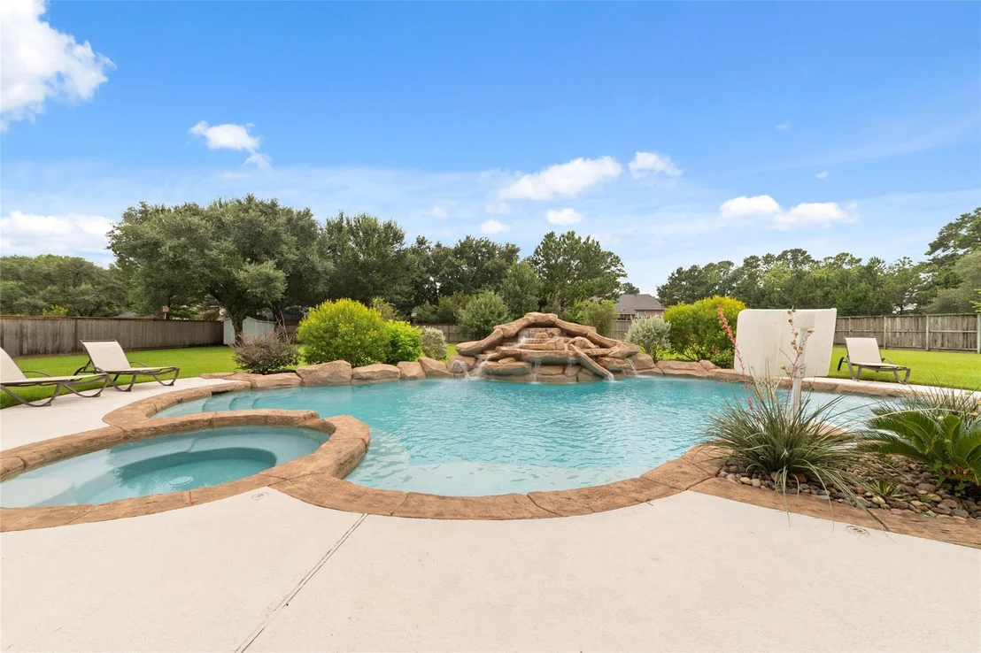Photo of 17411 Rose Garden Trail