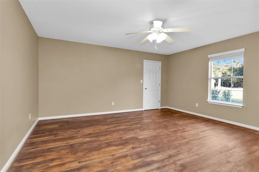 Photo of 14511 Hillside Lane
