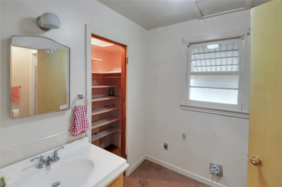 Photo of 302 3rd Street