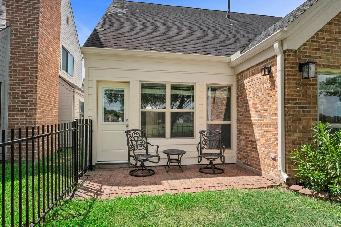 Photo of 7635 Ameswood Road