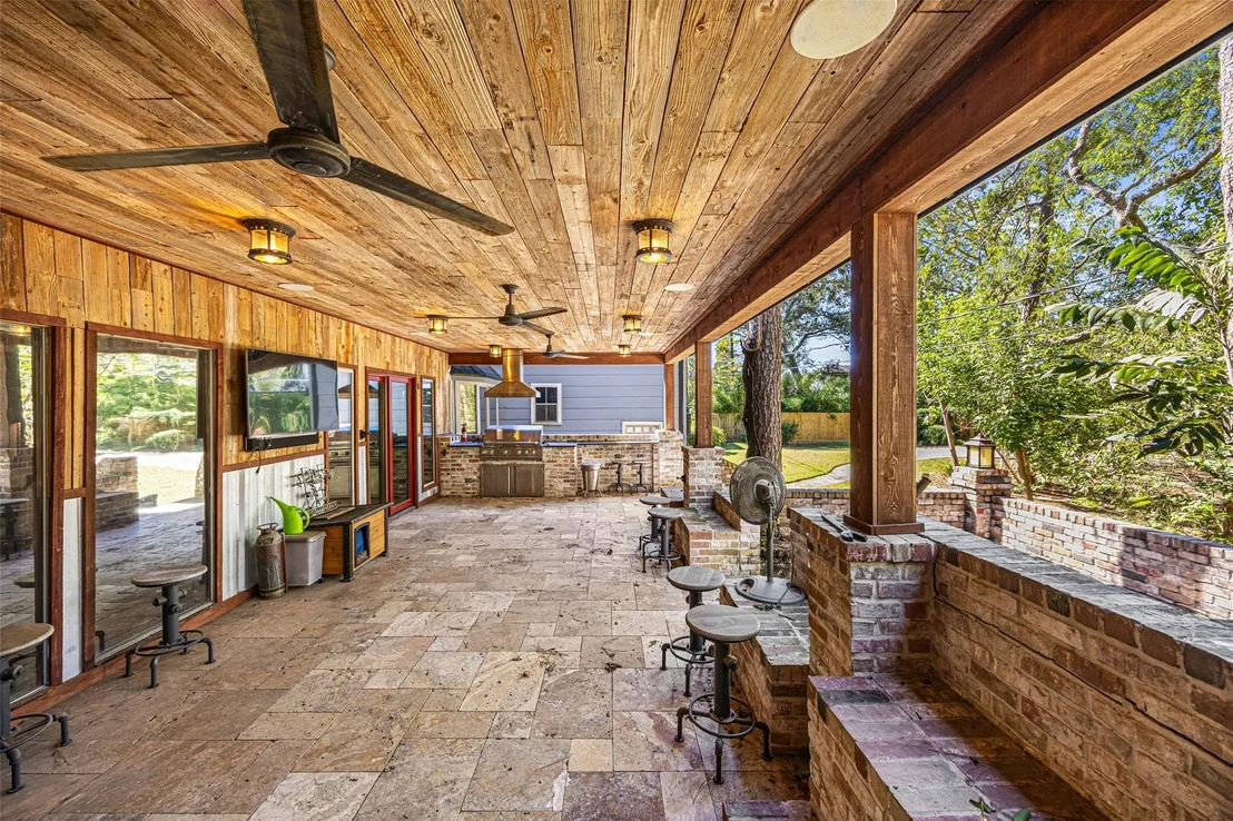 Photo of 1906 Castlerock Drive