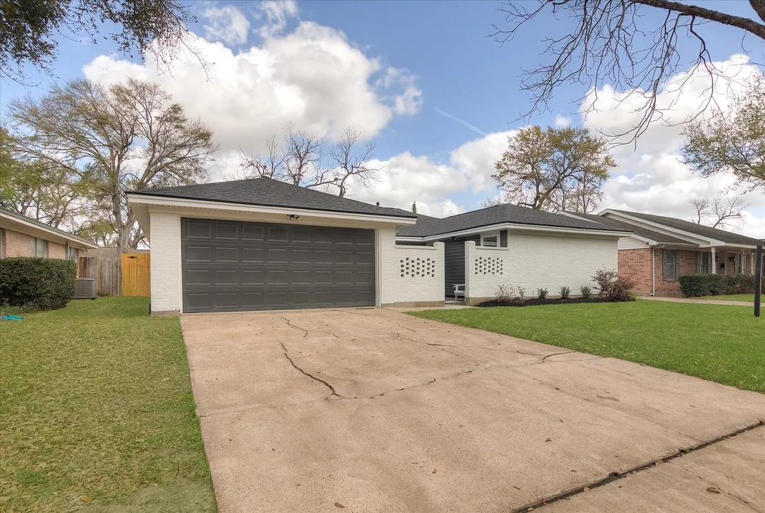 Photo of 5822 Birchmont Drive