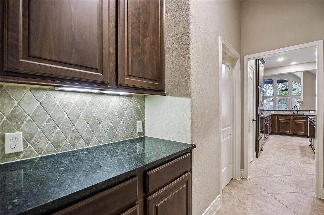 Photo of 18638 Roslyn Springs Drive