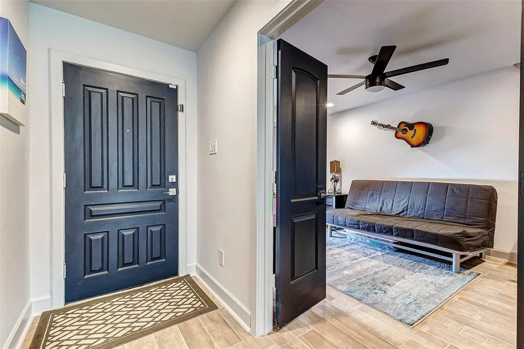 Photo of 5939 Benning Drive