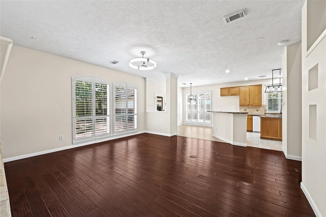 Photo of 14803 Cantwell Bend