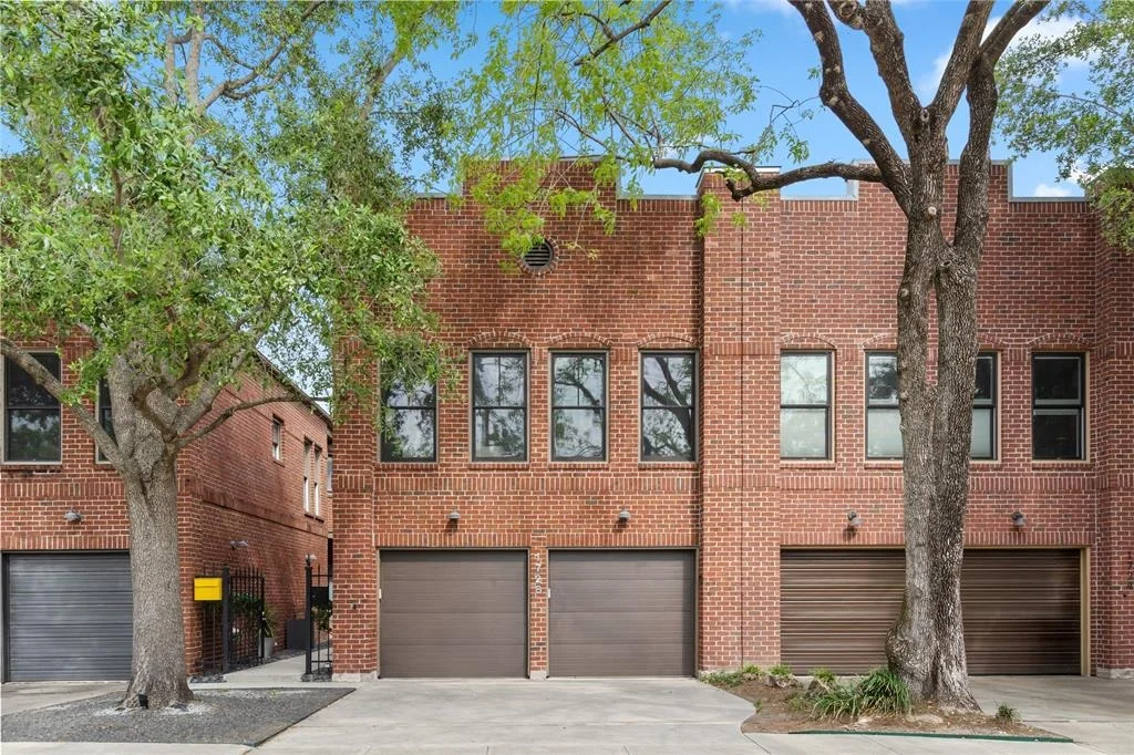 Photo of 1728 Nicholson Street