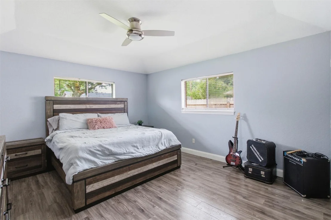 Photo of 712 Manor Drive