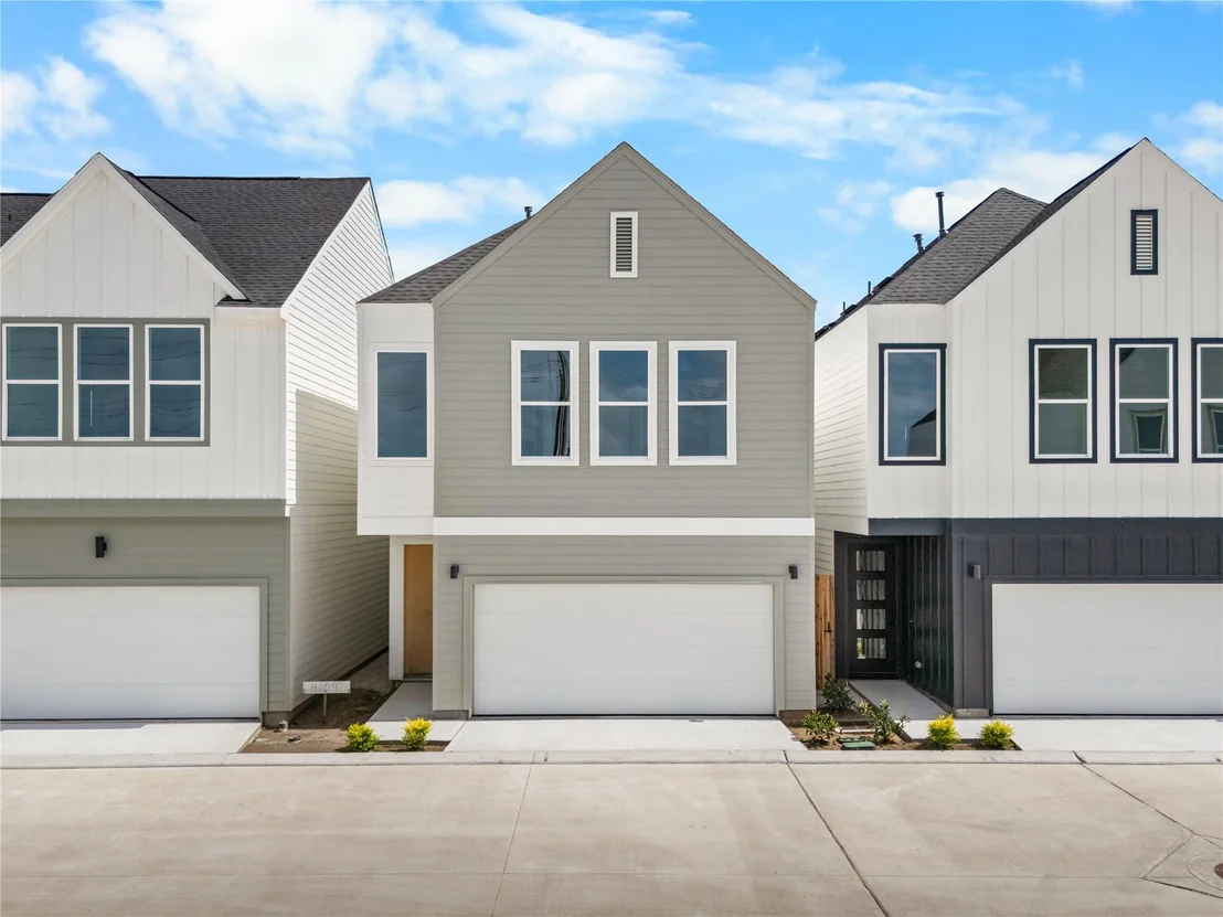 Photo of 4009 Buffalo Moon Drive