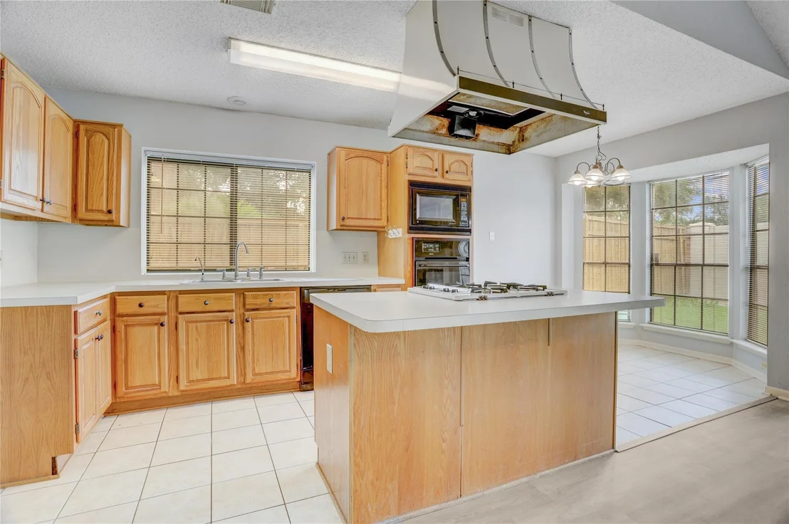 Photo of 307 E Sutton Square