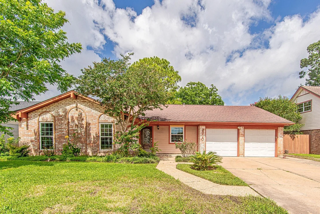 Photo of 2710 Burke Road