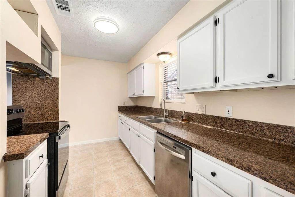 Photo of 1727 Oakwell Lane