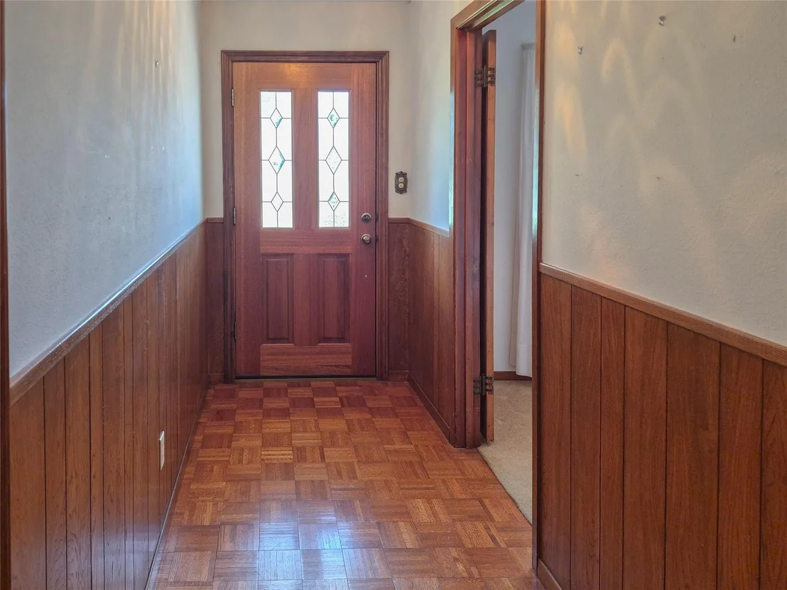 Photo of 613 Southside Drive