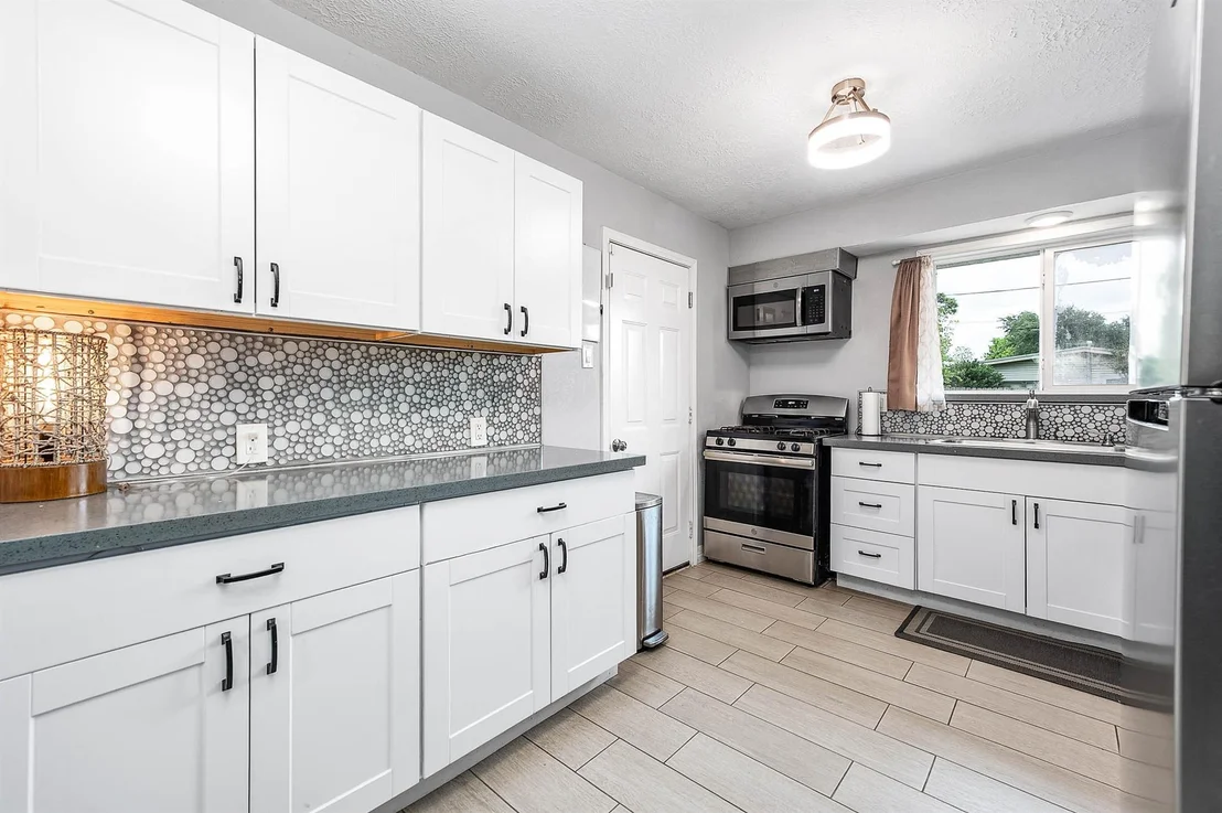 Photo of 7230 Edgemoor Drive