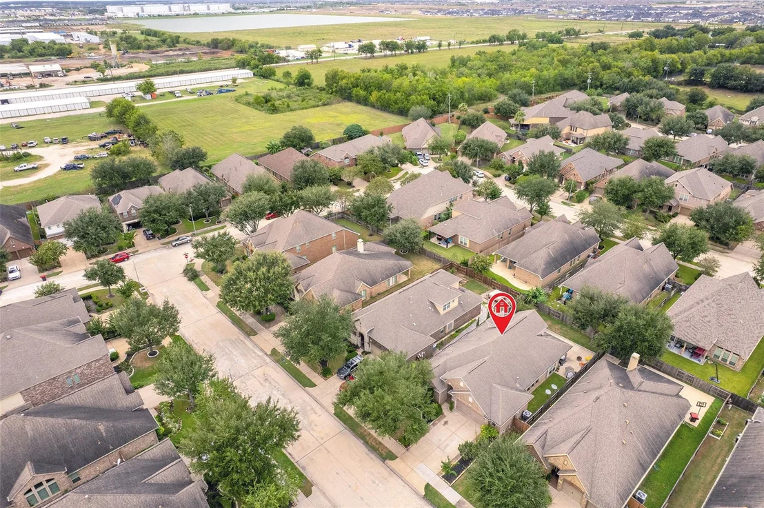 Photo of 17622 Barrowfield Lane