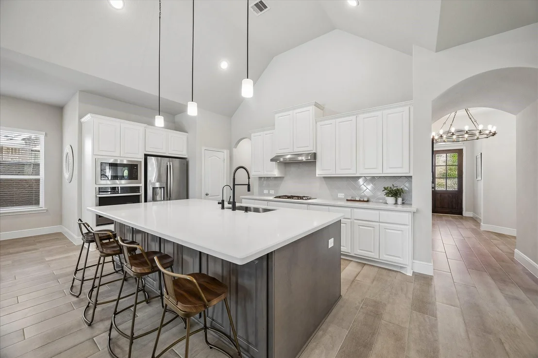 Photo of 15 Overland Heath Drive