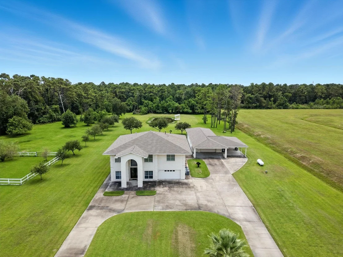 Photo of 15402 Long Road