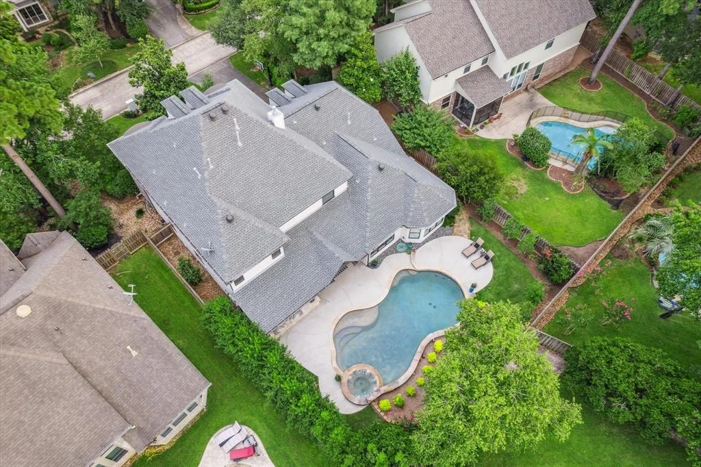 Photo of 63 E Beckonvale Circle