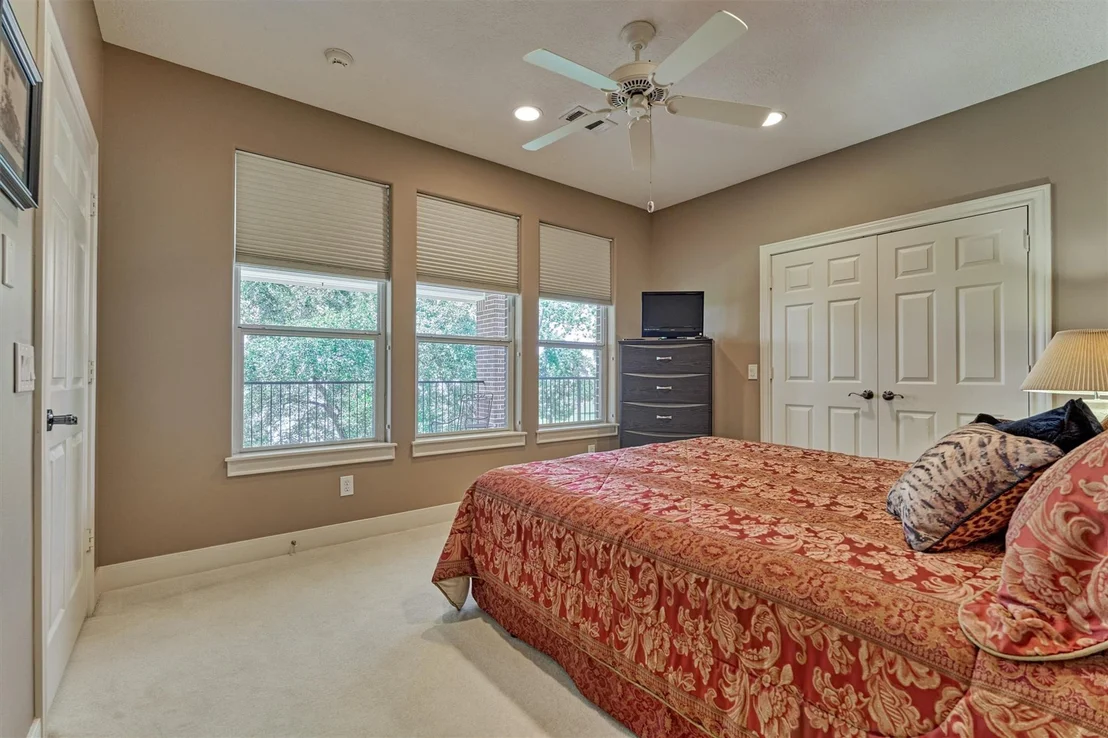 Photo of 9485 Escondido Drive