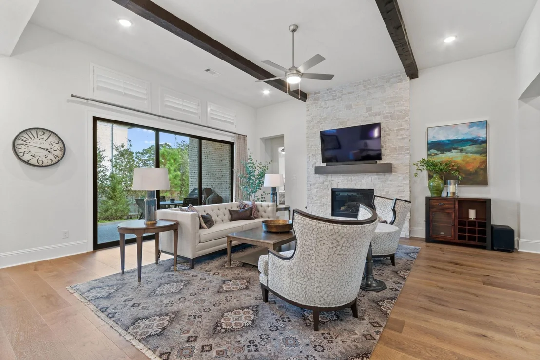 Photo of 902 Falcon Hollow Lane