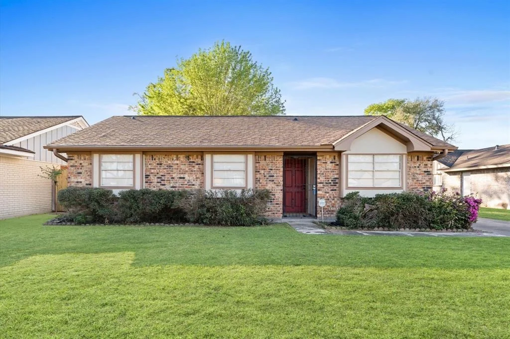 Photo of 230 Whitehall Drive