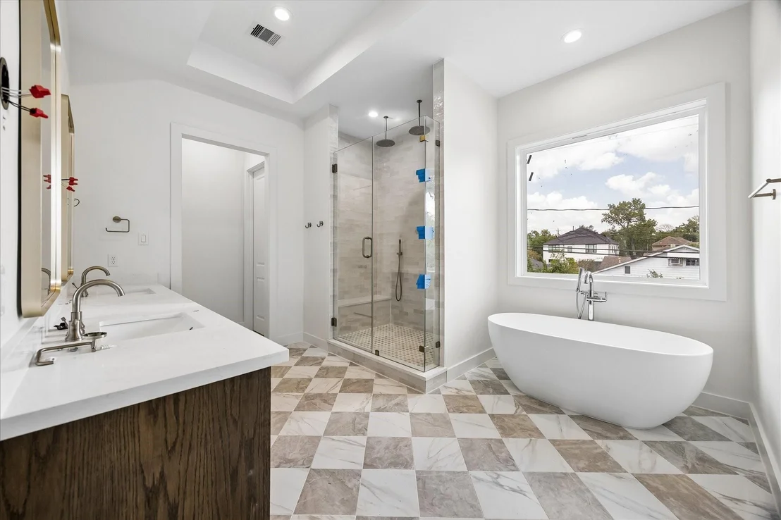 Photo of 1726 Chantilly Lane