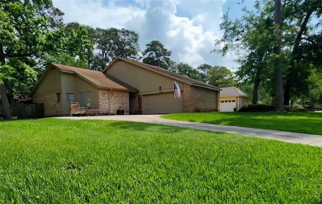 Photo of 532 S Rivershire Drive