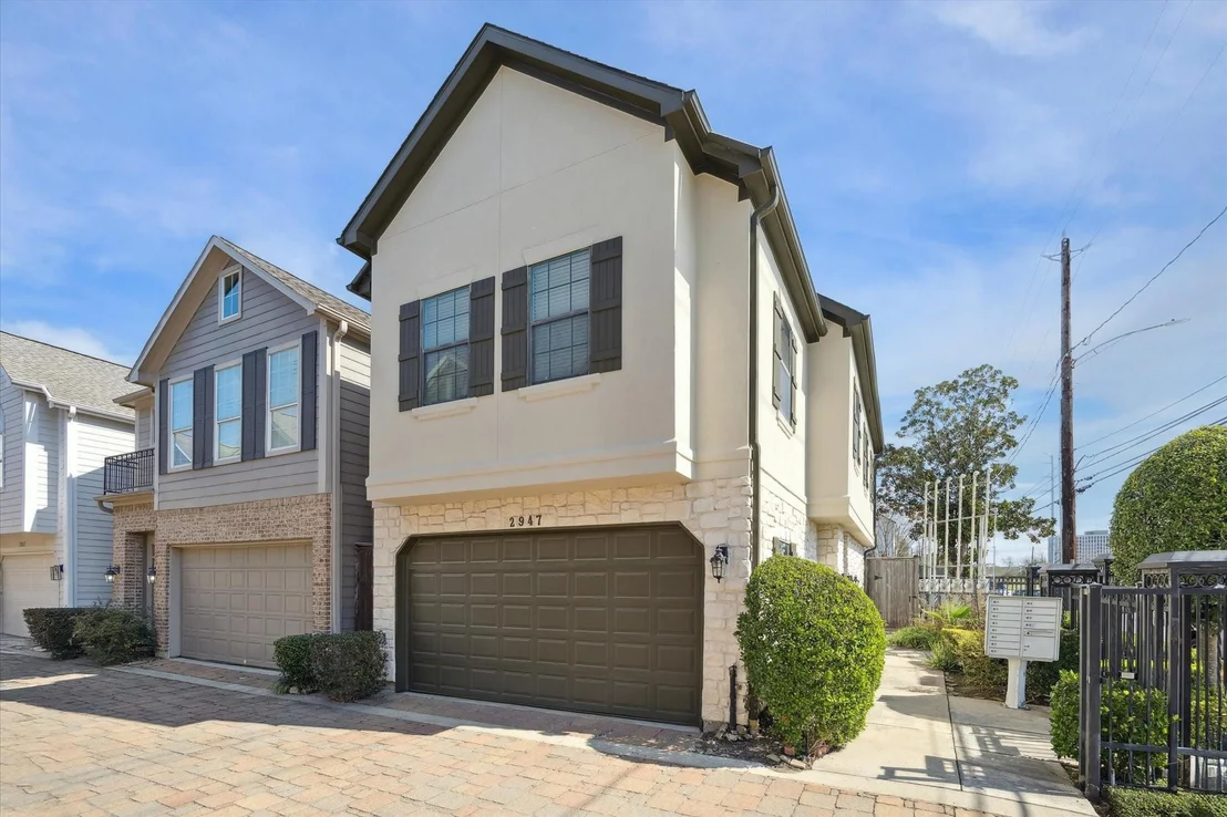Photo of 2947 Clinton Drive