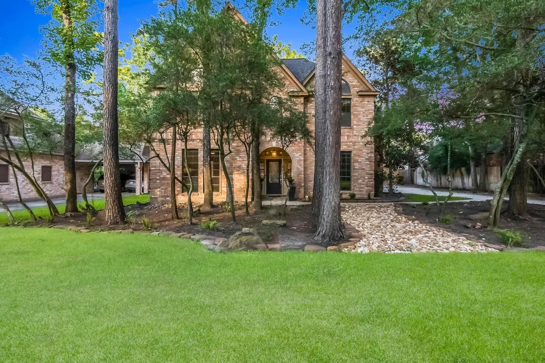 Photo of 122 E Placid Hill Circle