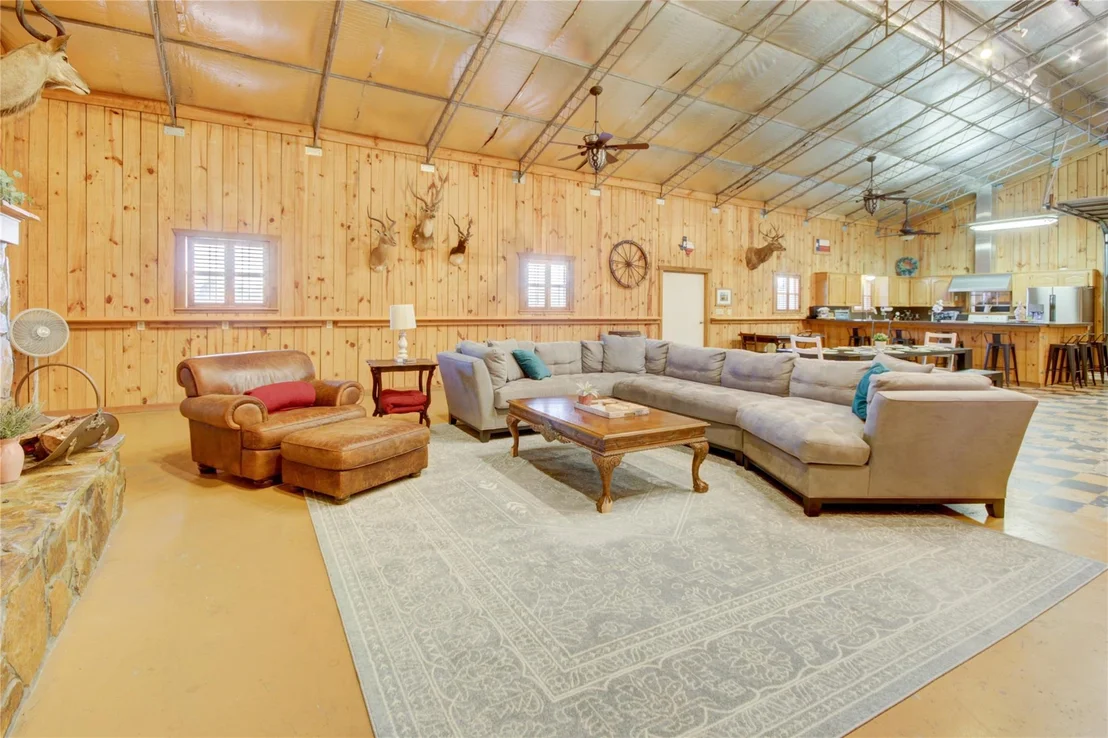 Photo of 5829 County Road 18