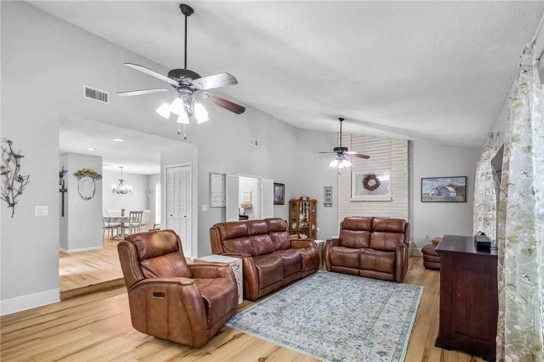 Photo of 602 Chimney Rock Drive
