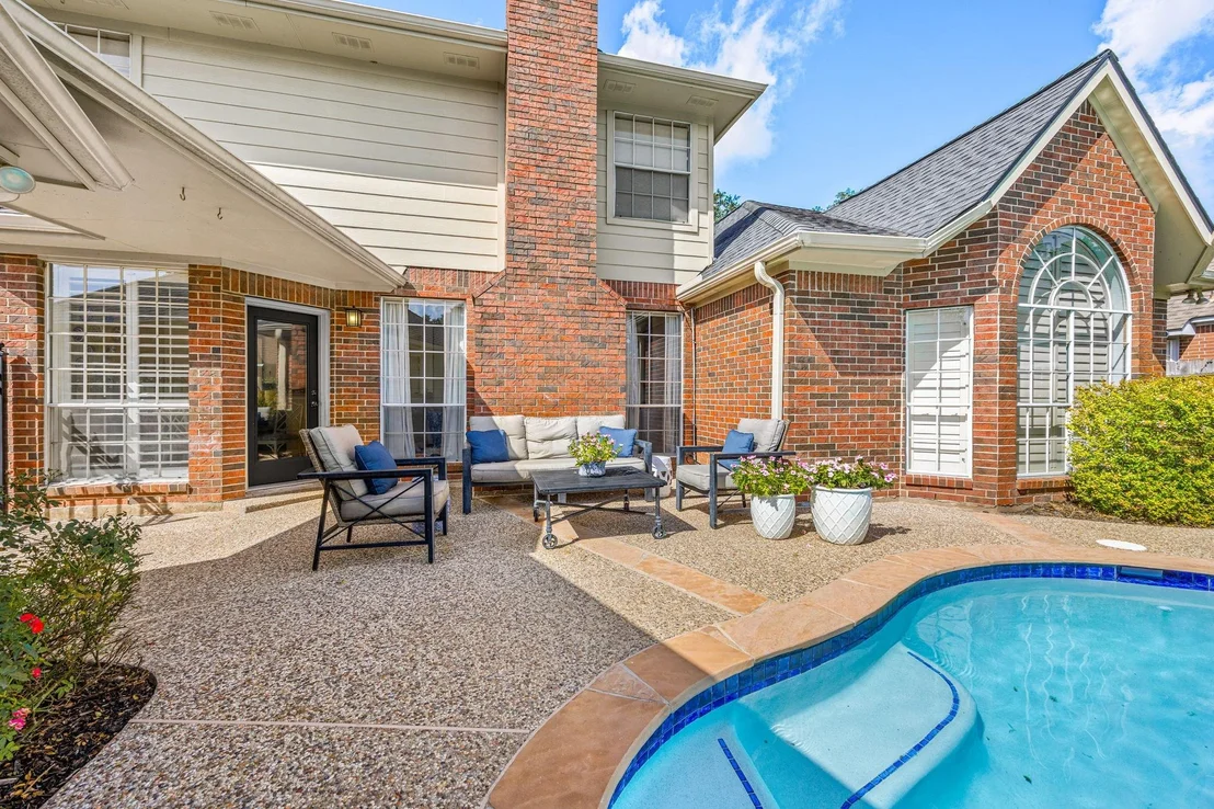 Photo of 1107 Rosemeadow Drive