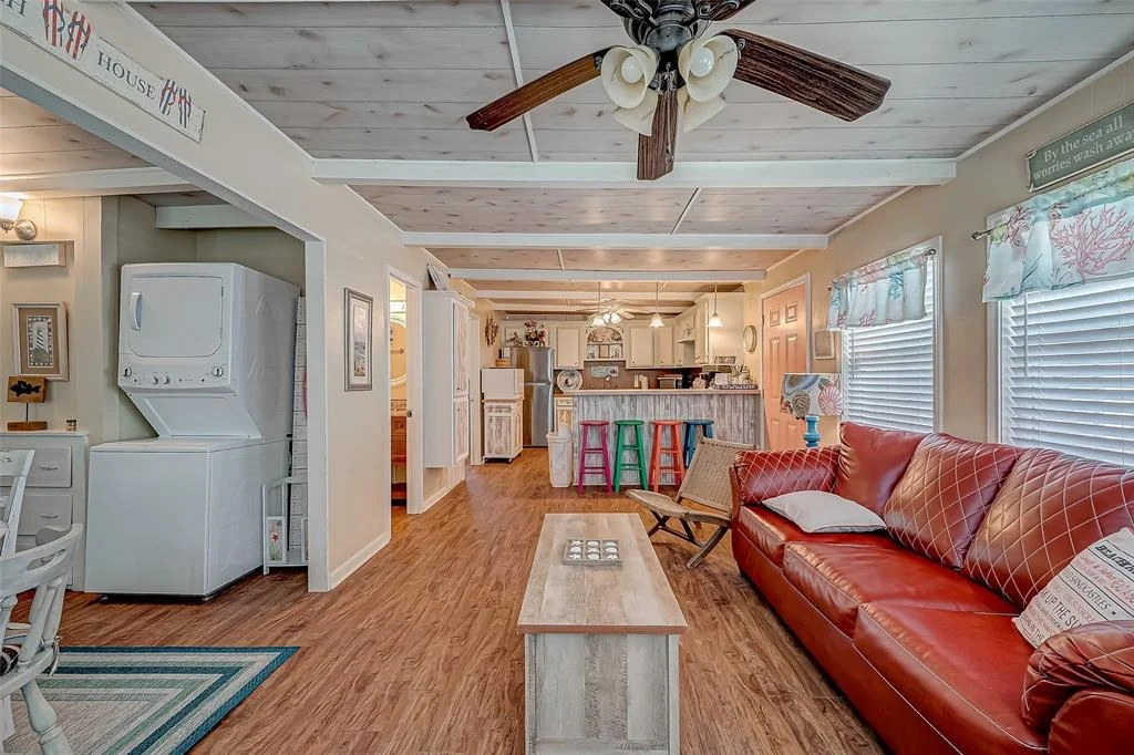 Photo of 1115 White Cap Drive