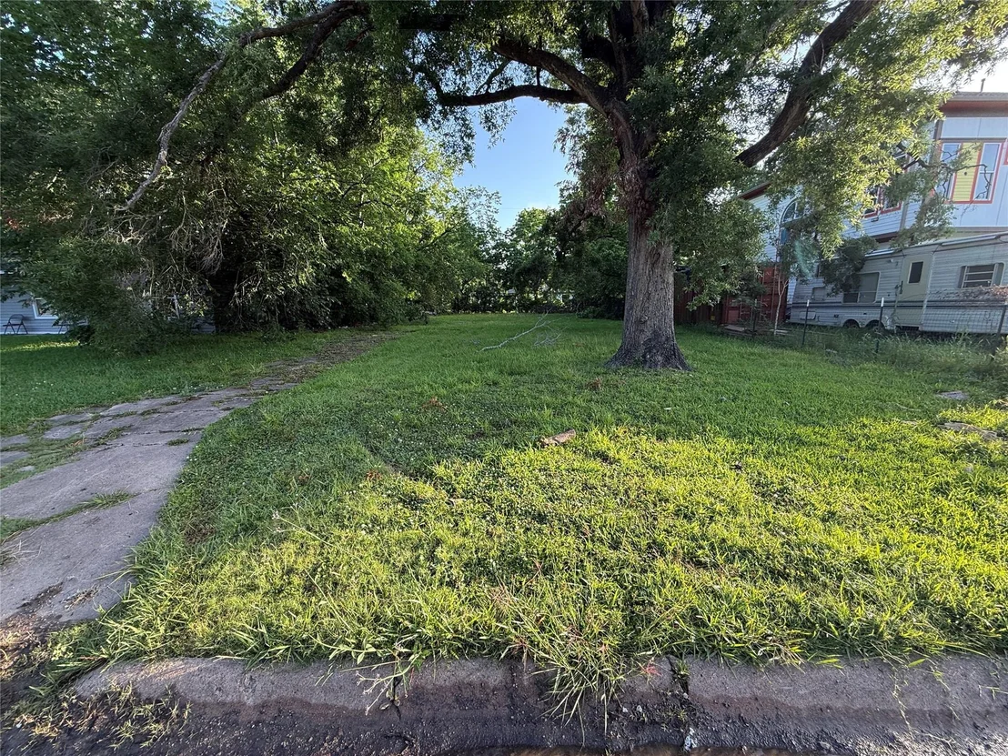 Photo of 5307 Willow Glen Drive