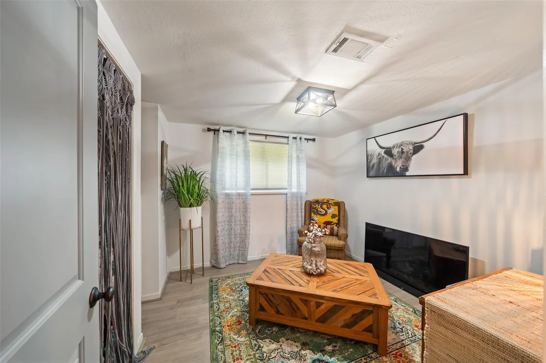 Photo of 11045 Woodview Drive