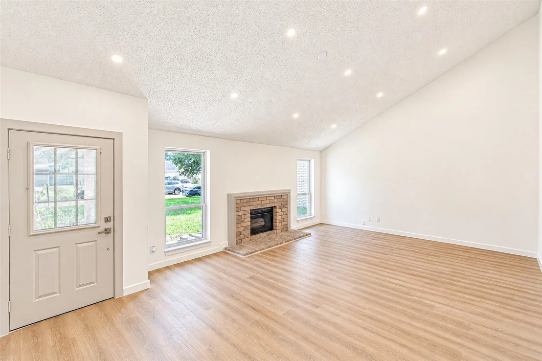 Photo of 18015 Brooknoll Drive