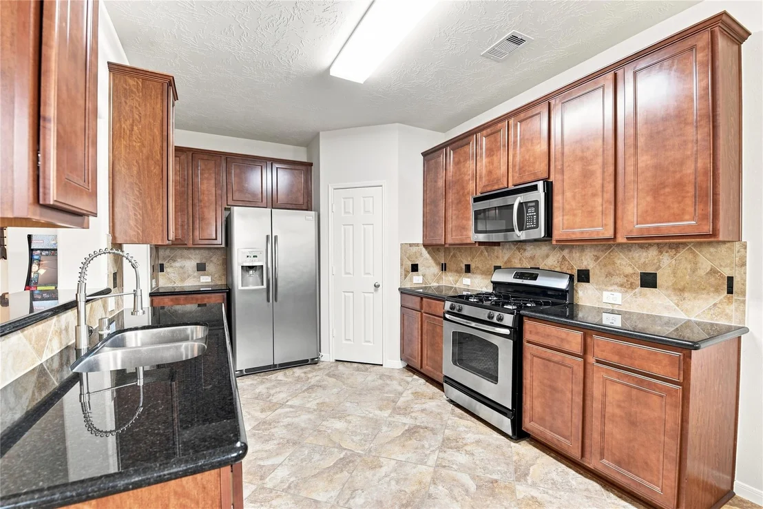 Photo of 4601 Meadow Way Drive