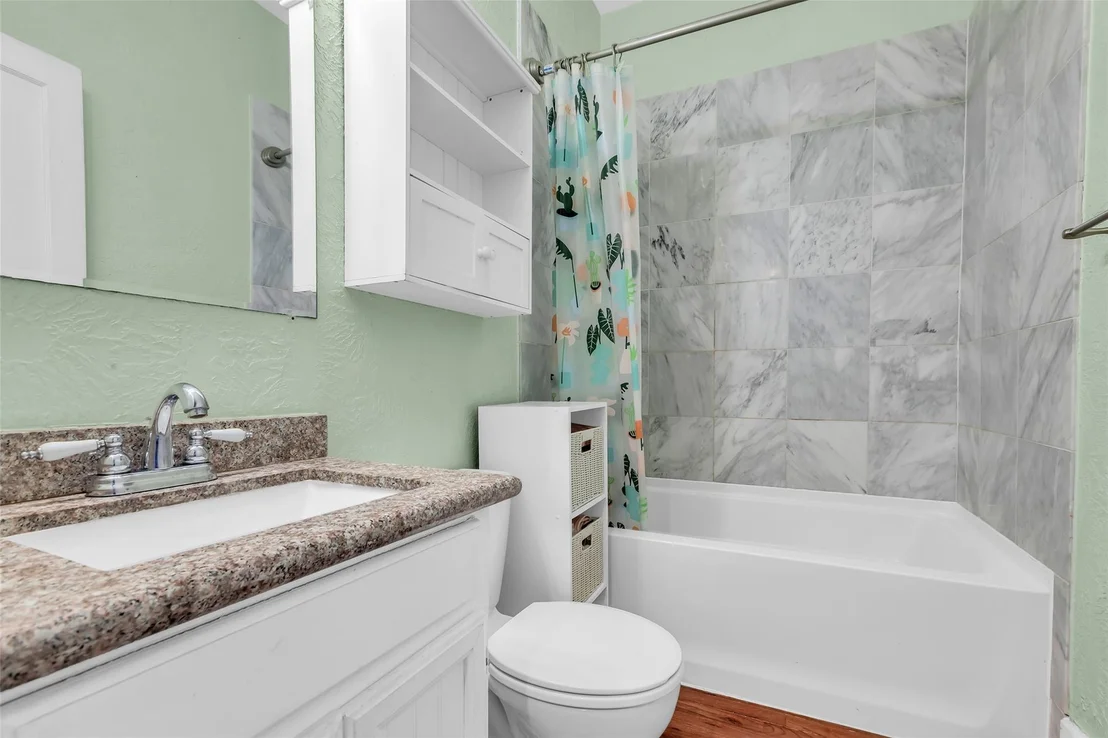 Photo of 2519 White Oak Drive