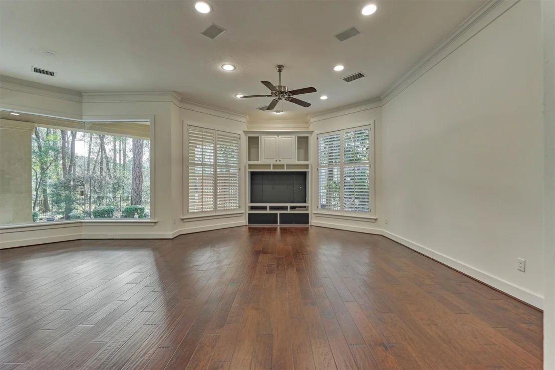 Photo of 43 Meadow Brook Place