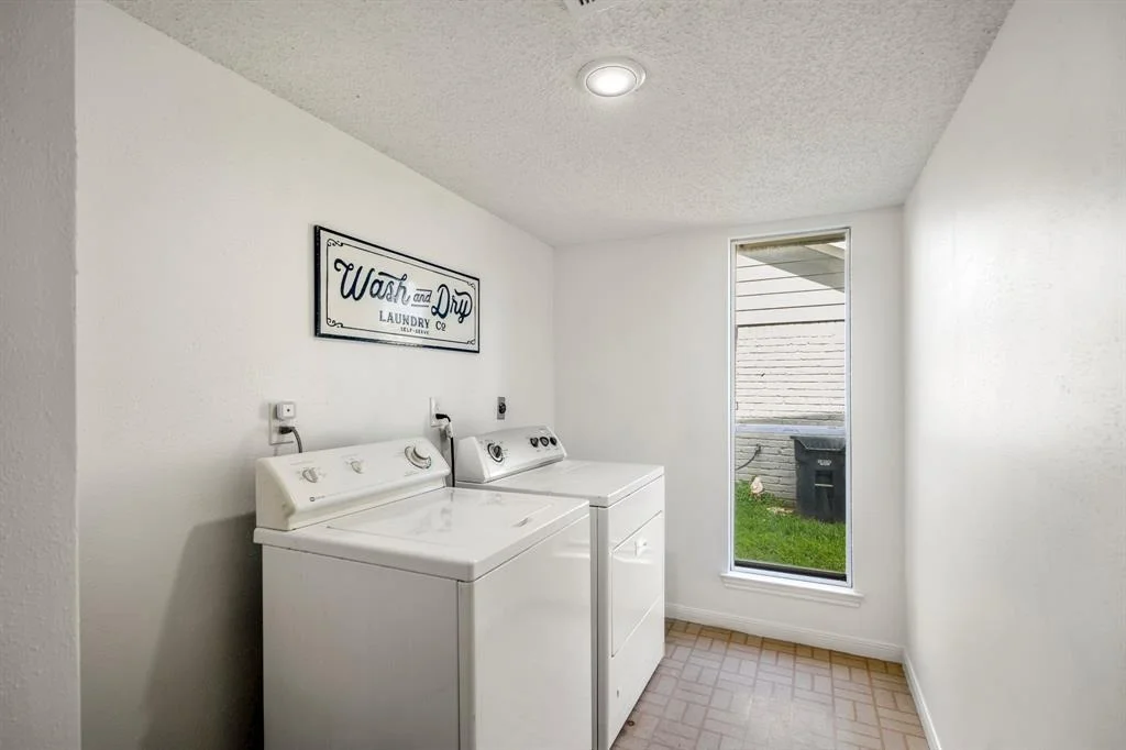 Photo of 6806 Peace River Drive