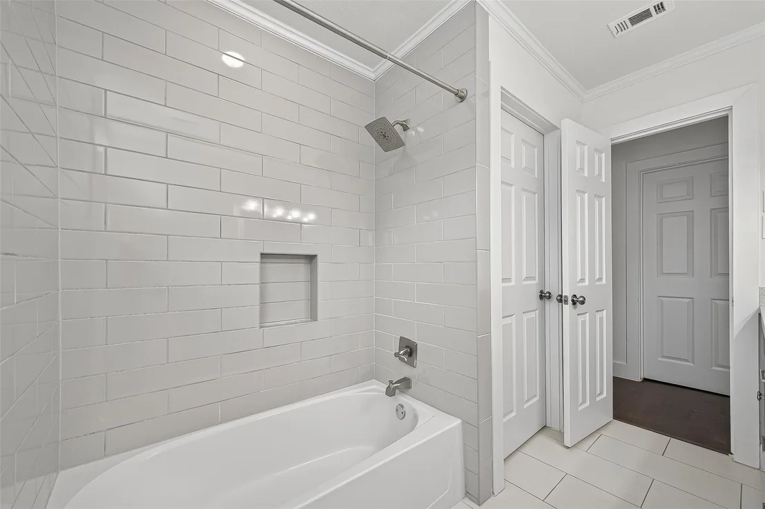 Photo of 9618 Meadowbriar Lane