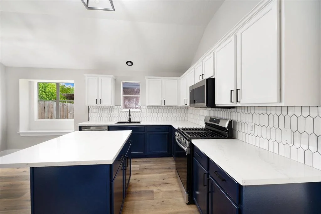 Photo of 2204 Ames Street